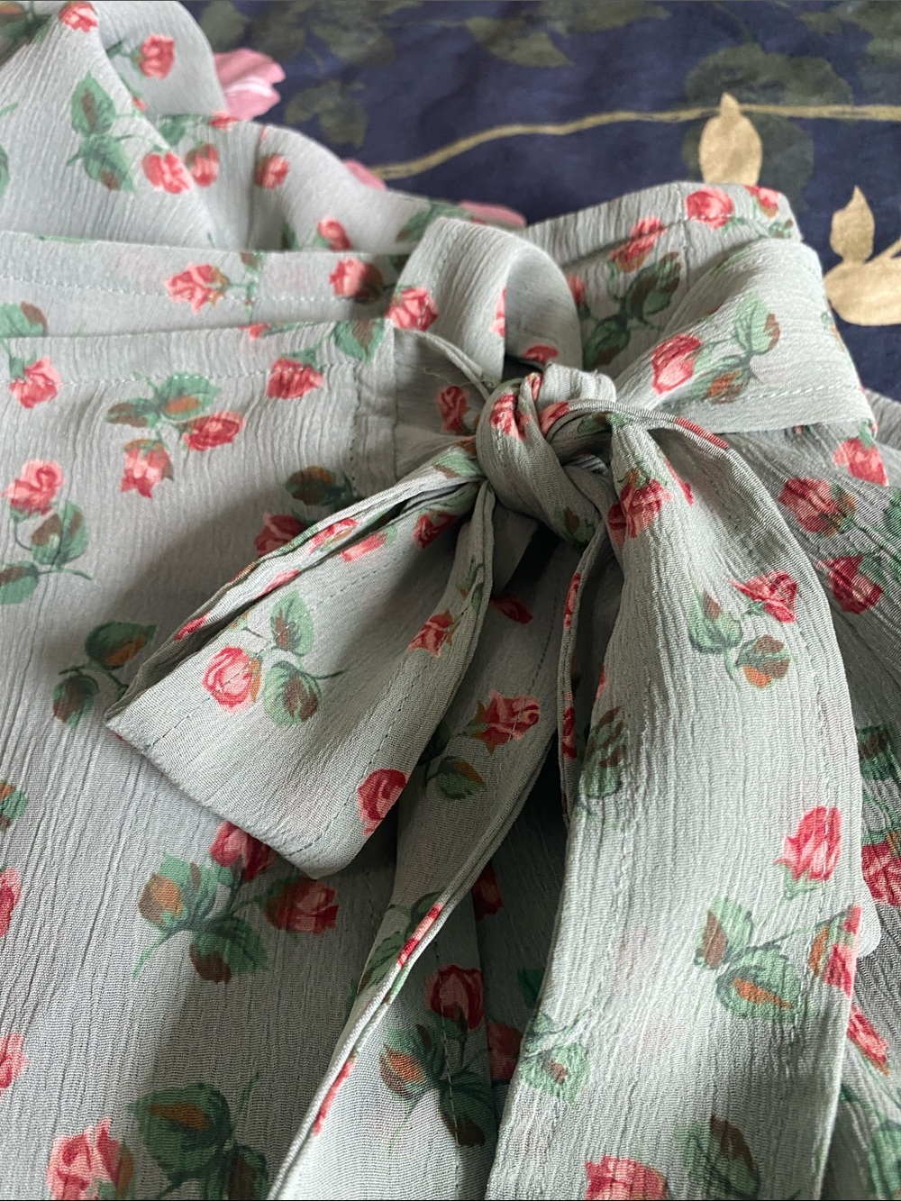 Liz Claiborne Sage Green Floral A-Line Wrap Skirt with Side Tie - Picture 13 of 17